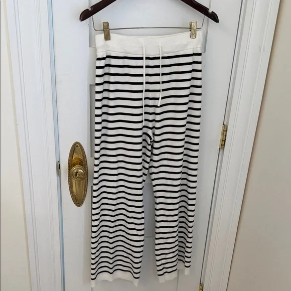 Amazon Black and White Striped Jumpsuit - Picture 6 of 13